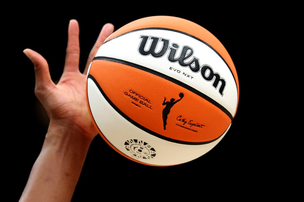 WNBA players union talks negotiations to avoid season delay