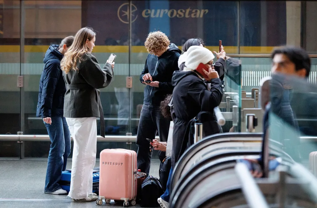 EU fingerprint and photo travel rules Entry Exit System